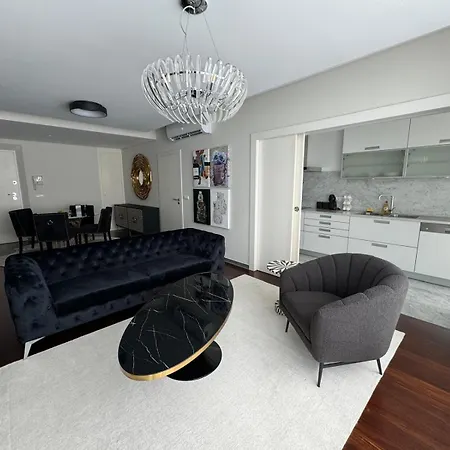 Next Corner Plaza Апартаменты *