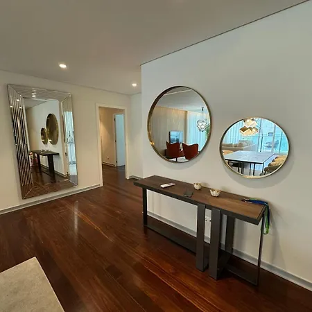 Next Corner Plaza Apartment *