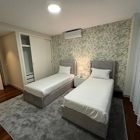 Next Corner Plaza Apartament *