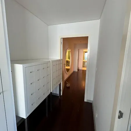 Apartment Next Corner Plaza