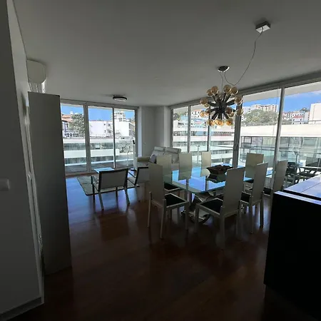 Apartment Next Corner Plaza