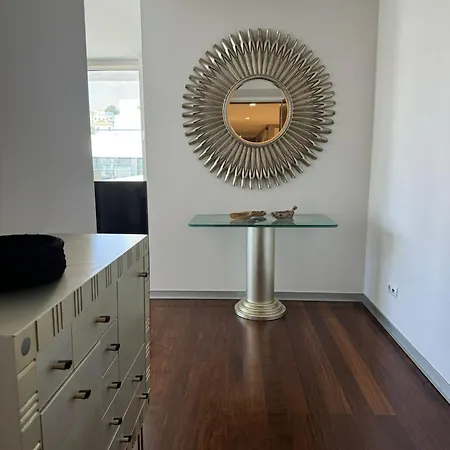 Apartment Next Corner Plaza *