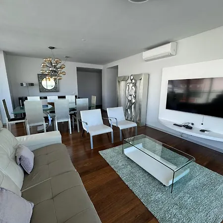 Next Corner Plaza Apartment Funchal (Madeira)
