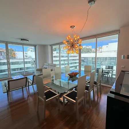 Next Corner Plaza Apartamento