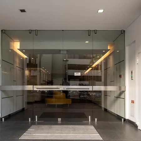 Next Corner Plaza Apartman Funchal