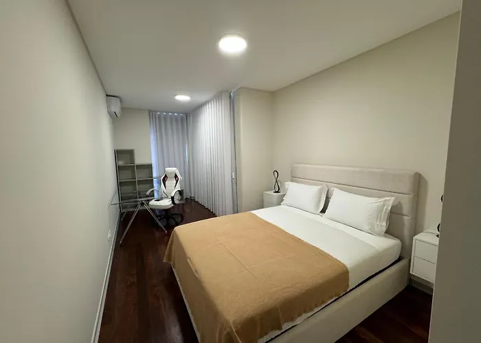 Next Corner Plaza Apartman