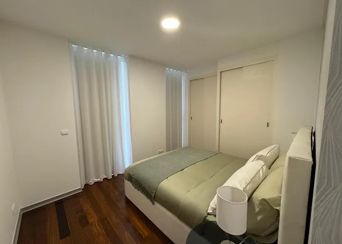 Next Corner Plaza Apartman