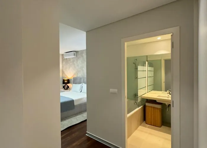 Next Corner Plaza Apartamento Funchal (Madeira)