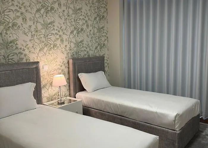 Next Corner Plaza Funchal