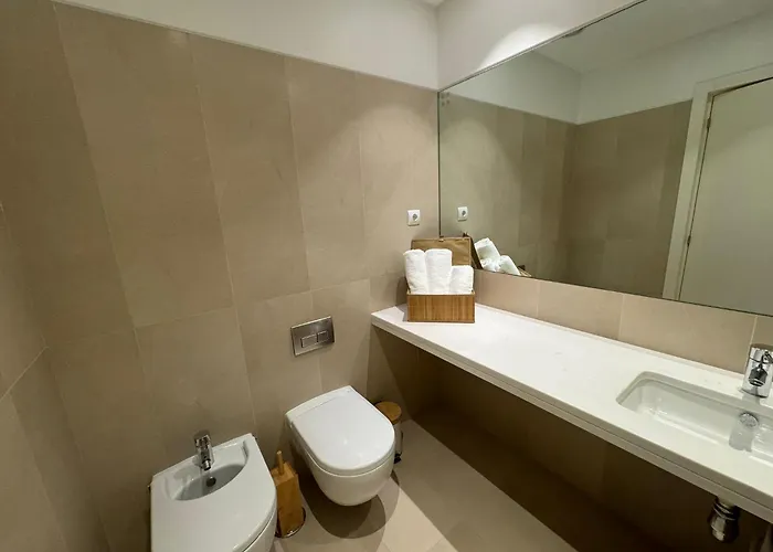 Next Corner Plaza Funchal