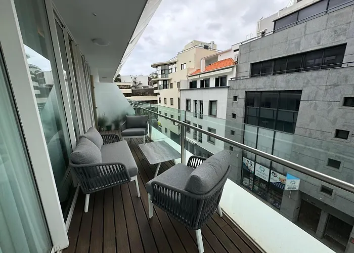 Next Corner Plaza Apartman Funchal