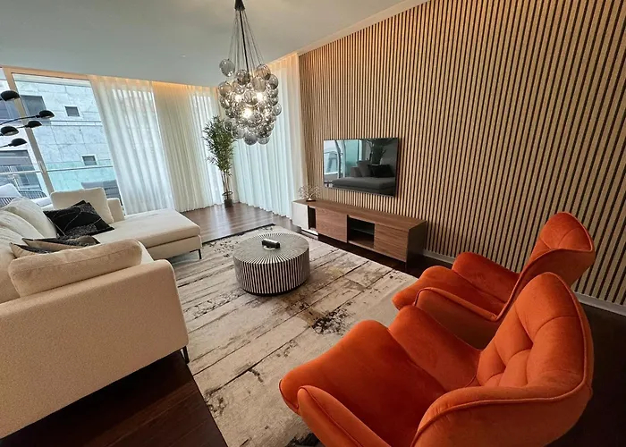 Next Corner Plaza Apartman *