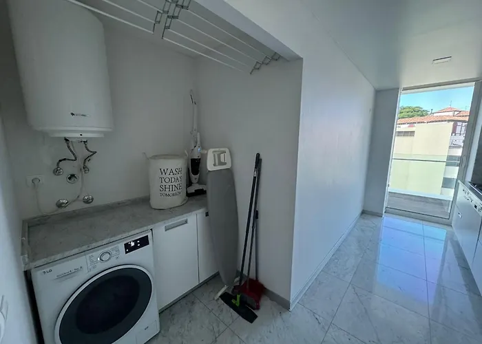 Next Corner Plaza Apartman *